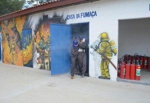 Abandonos de Edificação no Morro Grande - Plano de Evacuação de uma Empresa