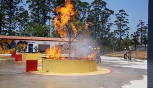 Curso de Bombeiros em SP Preço no Engenho Novo - Treinamento de Corpo de Bombeiro