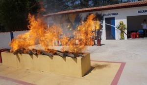 Curso de DEA Preço no Parque dos Carmargos - Curso Primeiros Socorros de Bombeiros