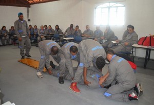 Curso Primeiros Socorros de Bombeiros no Bairro do Limão - Palestra de DEA