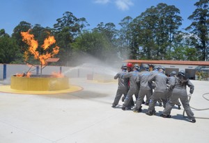 Cursos de Bombeiros Resgate na Água Branca - Treinamento de Bombeiro Militar