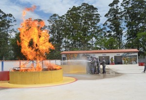 Quando Custa Treinamento de Brigada contra Incêndio Jardim Tupanci - Treinamento de Brigada de Incêndio