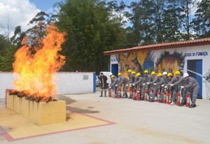 Quanto Custa Treinamento de Bombeiro Civil na Osasco - Curso de Bombeiro Aeródromo