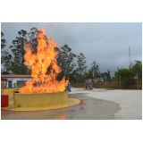 Treinamento de brigadistas para combate a incêndio