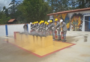 Treinamentos de Bombeiros Civil ALDEIA DA SERRA - Curso de Bombeiros em São Paulo